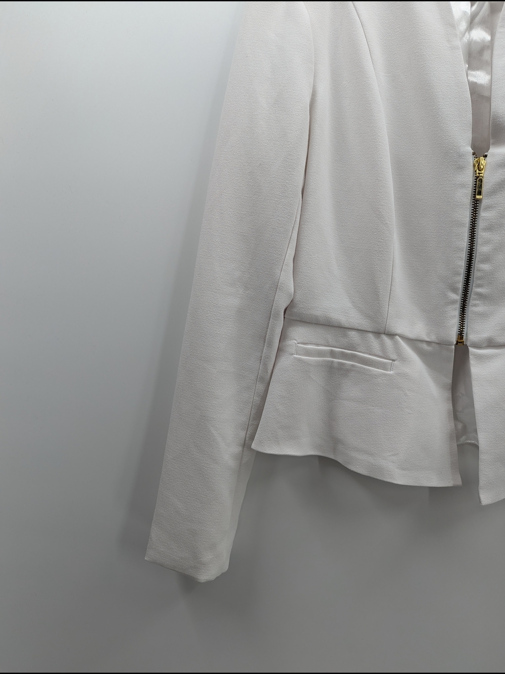 Guess Zip-Front Peplum Blazer Professional Small White Women's Career Workwear - Picture 8 of 9
